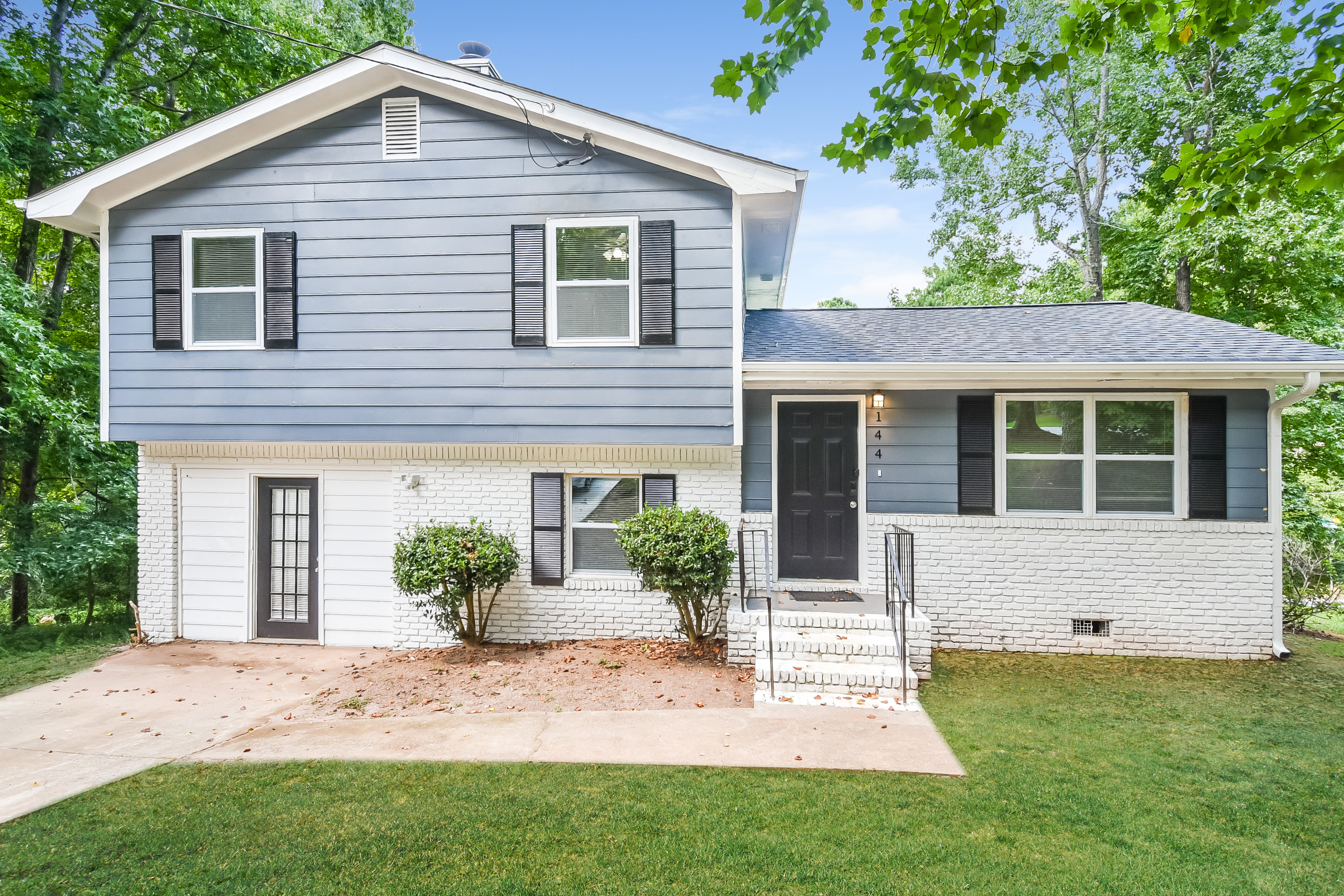 144 Hamlet Court Riverdale, GA 30274